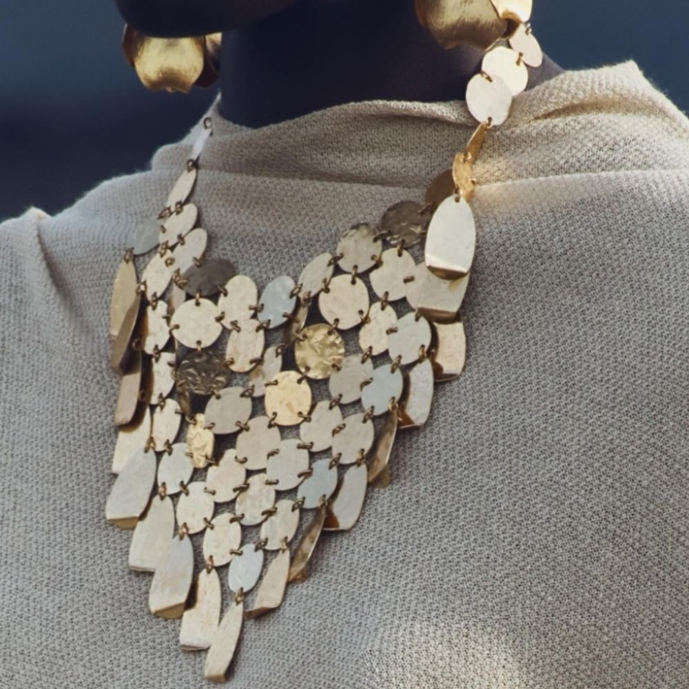 Metal Plate Hammered Bib Necklace | NWOT